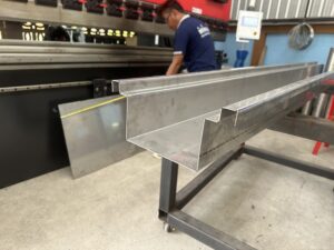 พับรางน้ำ